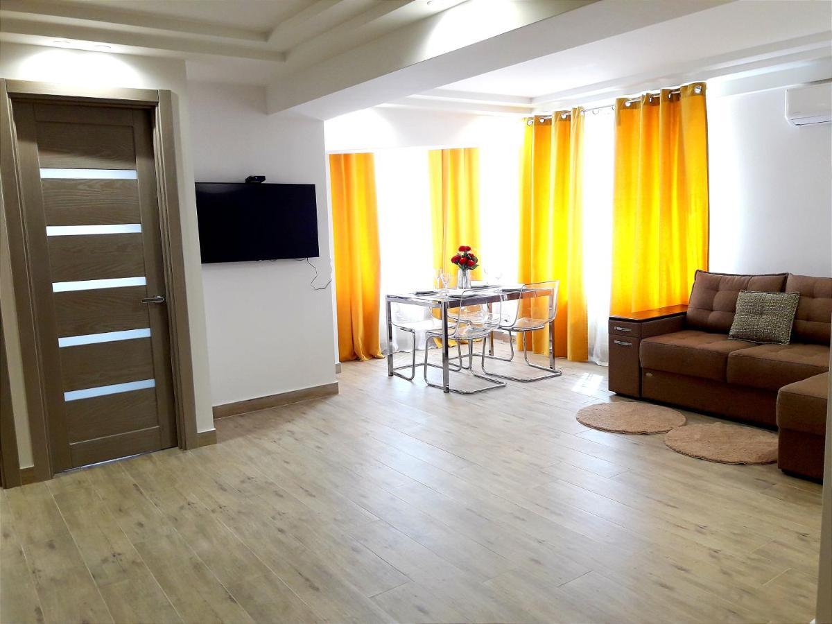 Light Apartment Center City Chisinau Eksteriør bilde